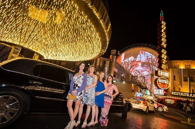 Casino evening intervals around dinner and entertainment
